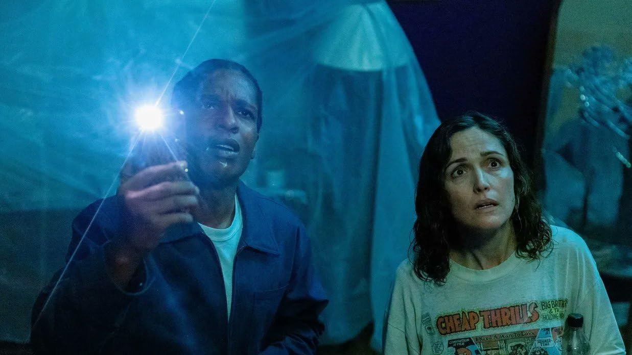 Кадр из фильма&nbsp;«Я бы тебя пнула, если бы могла»
IMDB.com