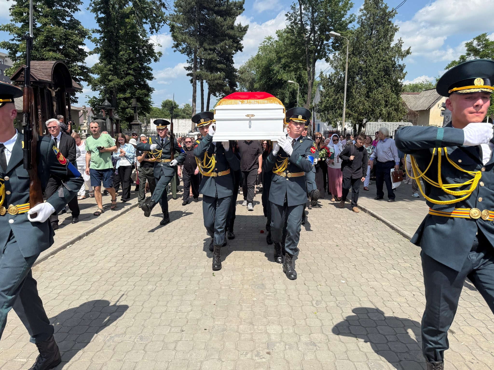 Прощание с Евгением Догой
Фото: Episcopia Basarabiei de Sud / Facebook