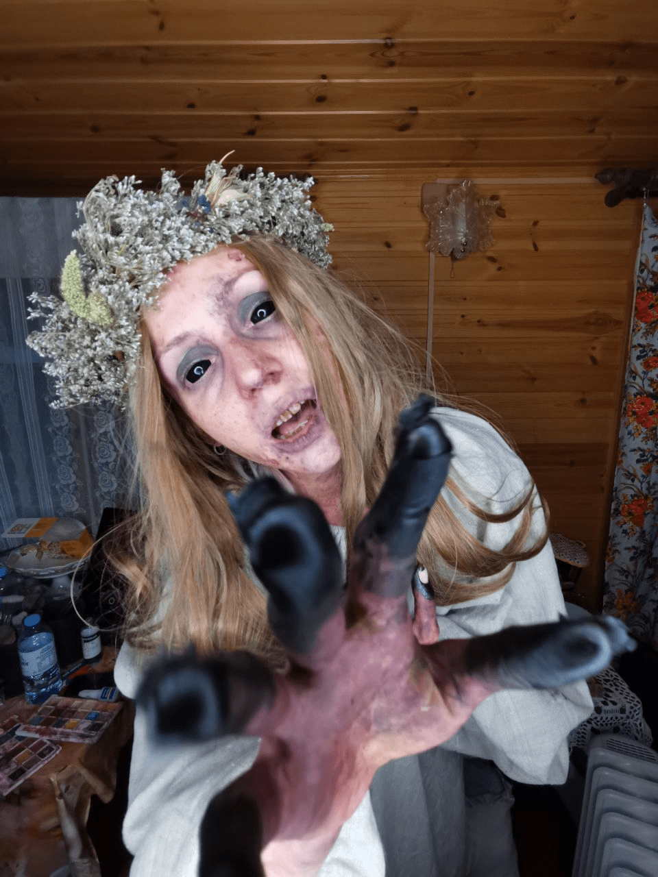 Фото со съемок фильма «Извод: ведьмина топь» / dtf.ru