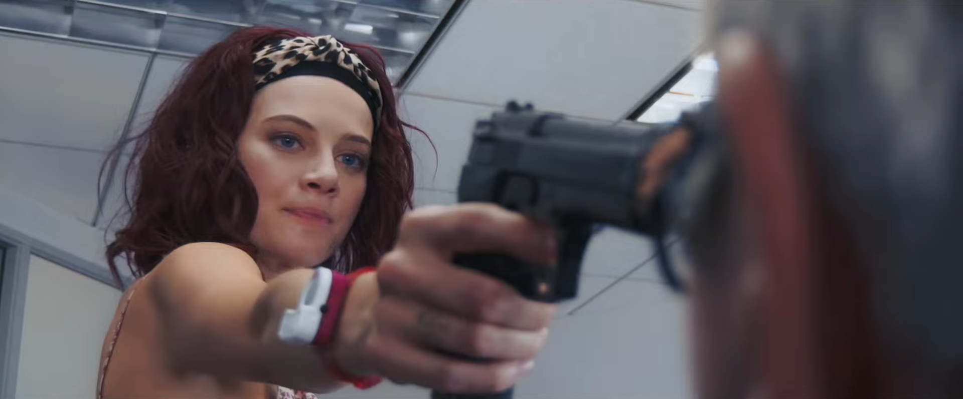 Кадр из фильма&nbsp;«Джун и Джон»
скриншот из трейлера&nbsp;&nbsp;